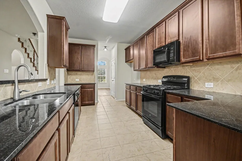1439 Barras Street Alvin, TX 77511
