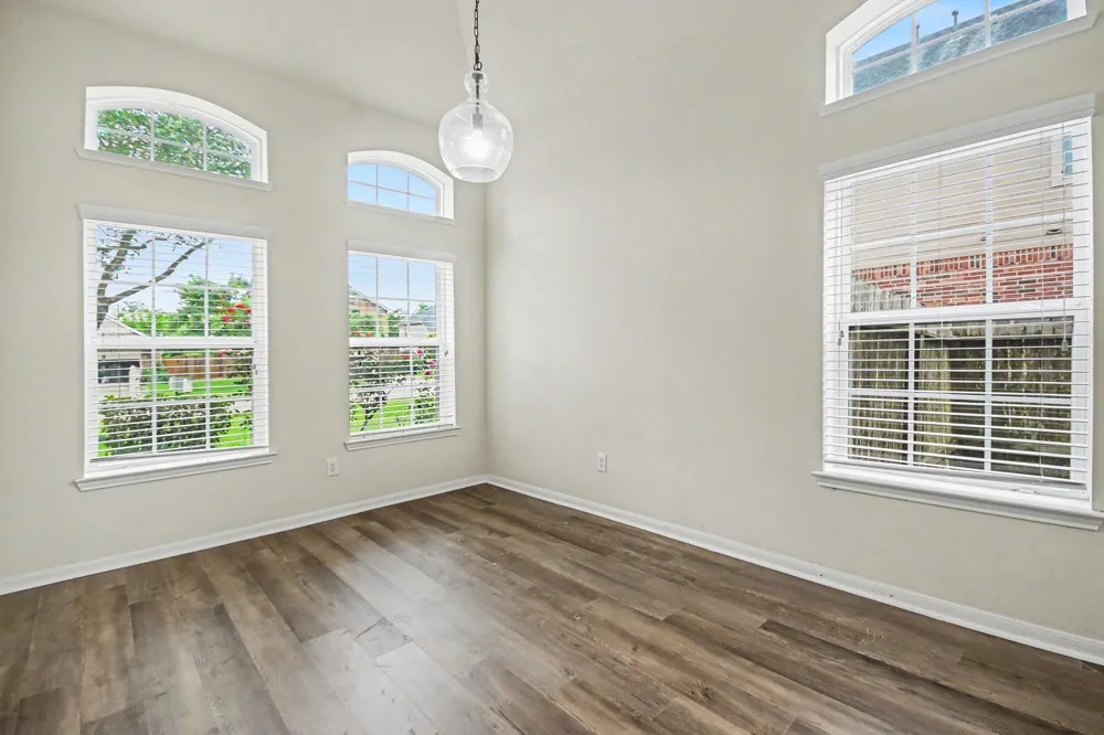 1439 Barras Street Alvin, TX 77511