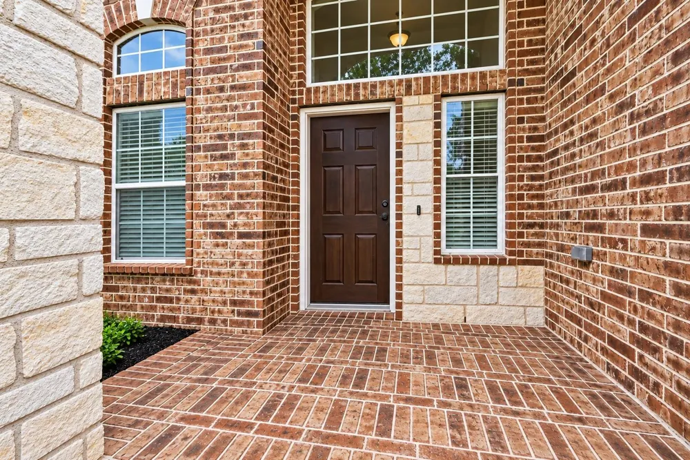 1439 Barras Street Alvin, TX 77511