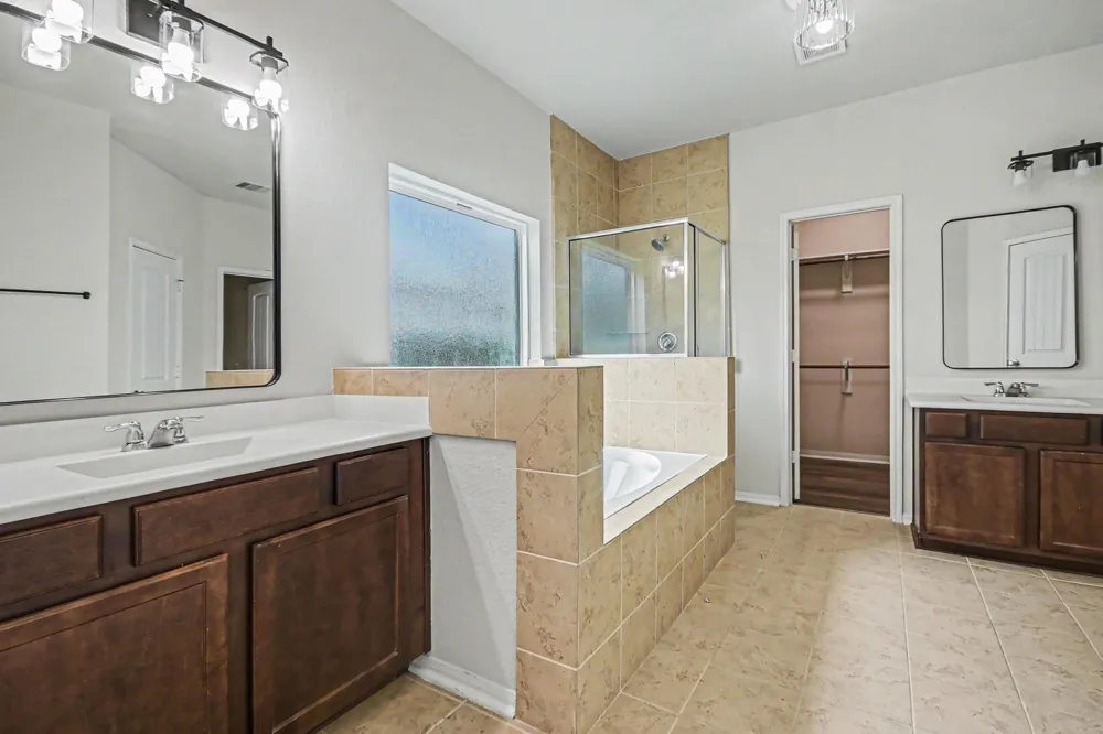 1439 Barras Street Alvin, TX 77511