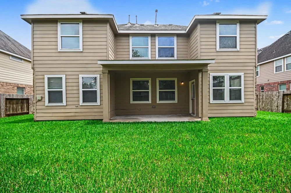 1439 Barras Street Alvin, TX 77511