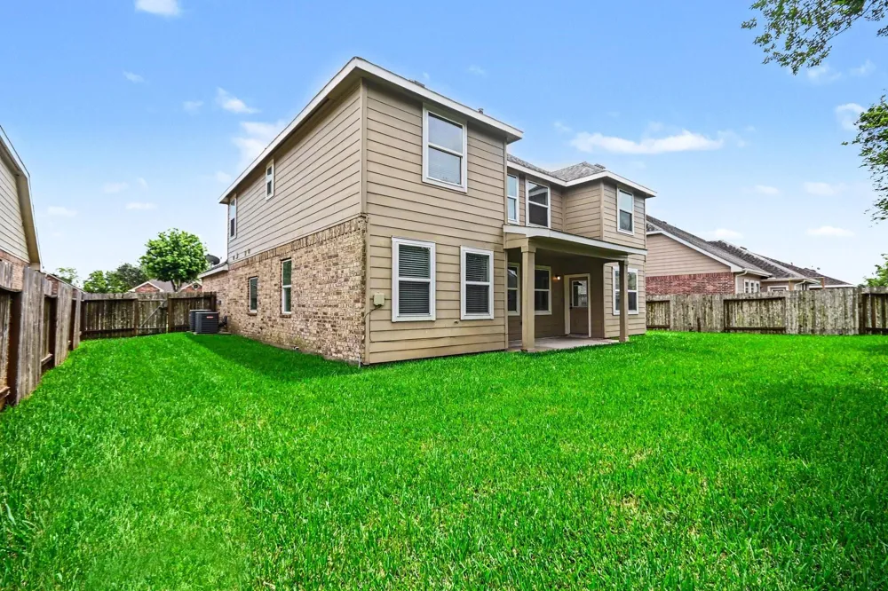 1439 Barras Street Alvin, TX 77511