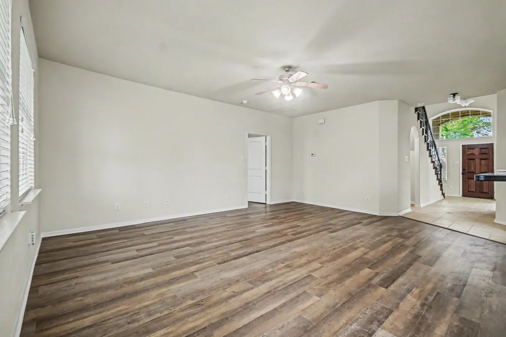 1439 Barras Street Alvin, TX 77511