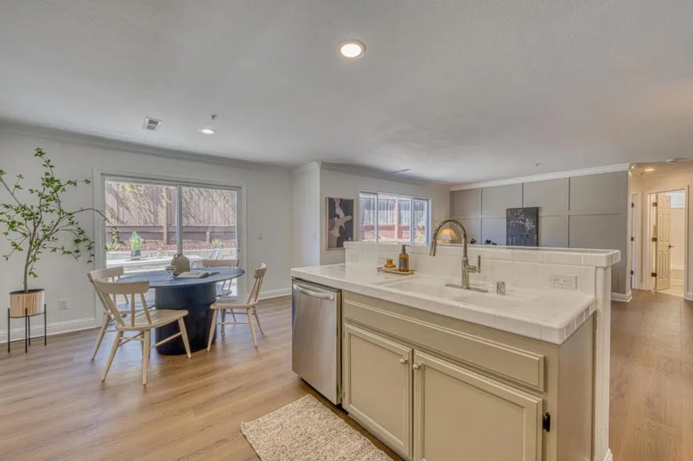 4 Rhode Island Circle Salinas, CA 93905