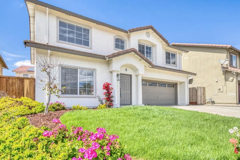 4 Rhode Island Circle Salinas, CA 93905