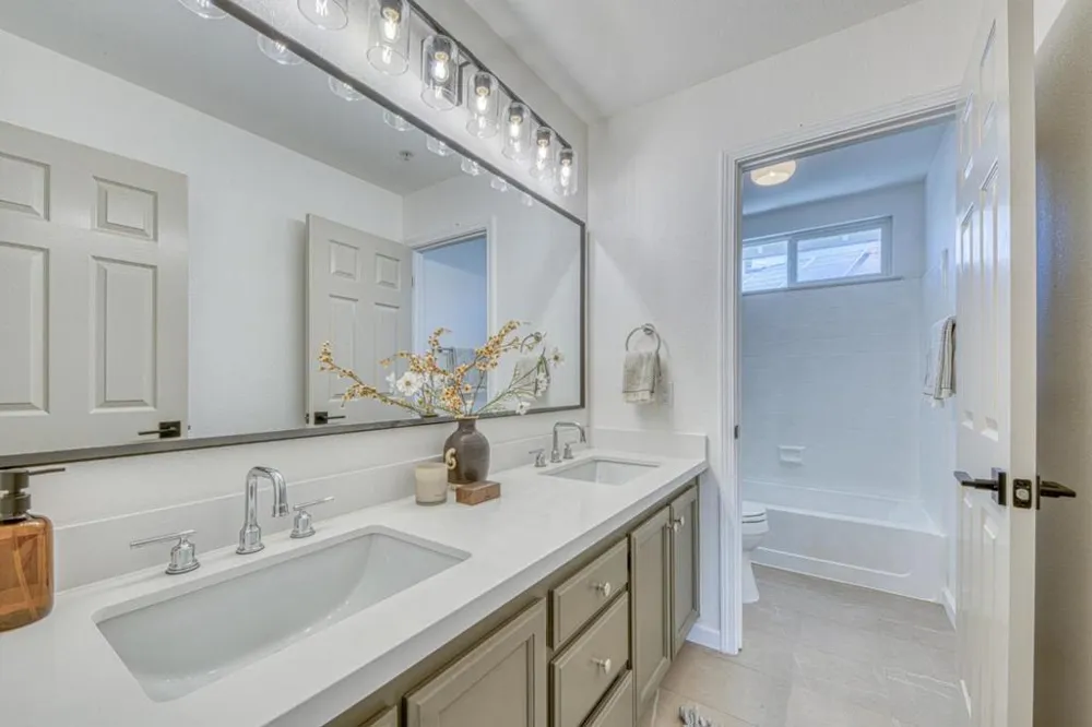 4 Rhode Island Circle Salinas, CA 93905