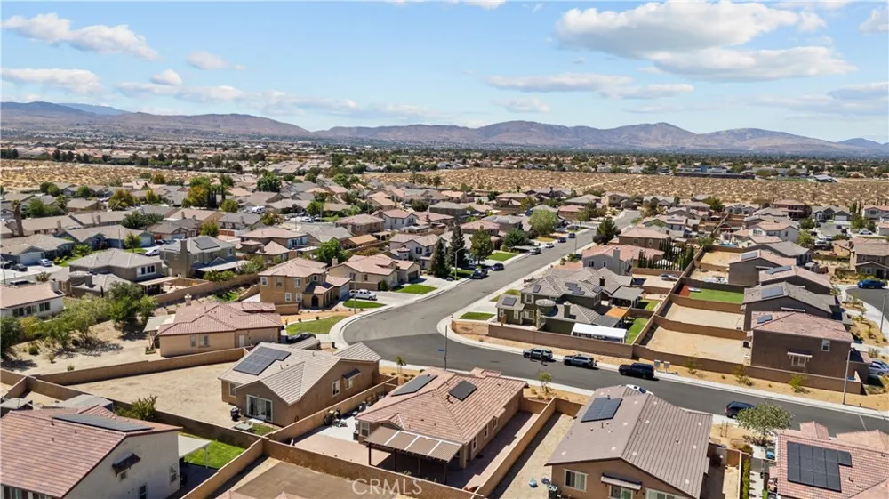 37846 Sunnyvale Lane Palmdale, CA 93552