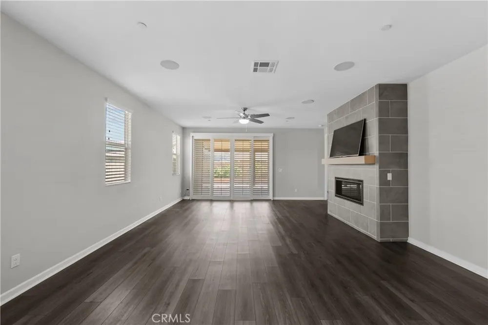 37846 Sunnyvale Lane Palmdale, CA 93552