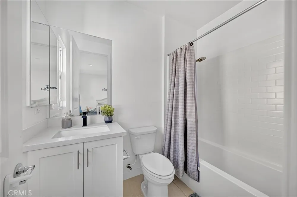 12910 Oliana Drive La Mirada, CA 90638