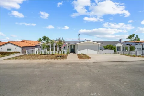 101 Via Colusa
