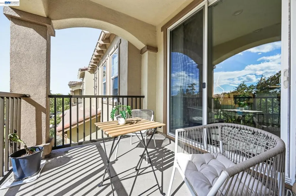 4822 Portola Redwood Ln San Jose, CA 95124