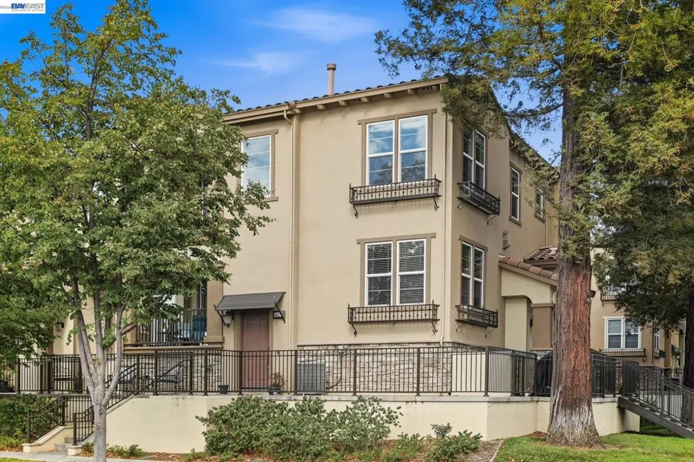 4822 Portola Redwood Ln San Jose, CA 95124