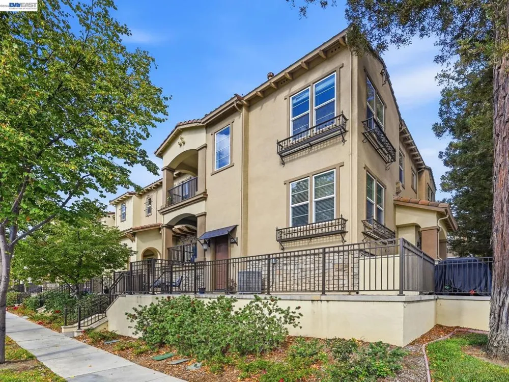 4822 Portola Redwood Ln San Jose, CA 95124