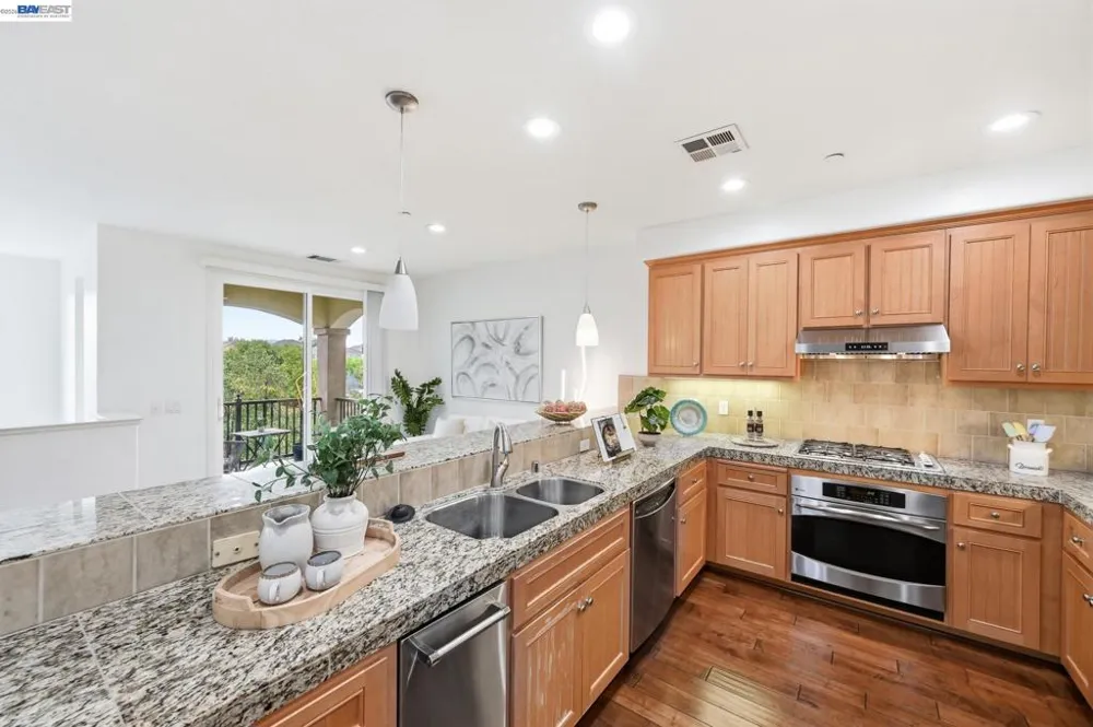 4822 Portola Redwood Ln San Jose, CA 95124