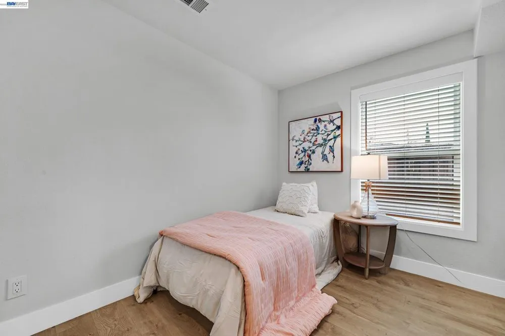 1861 Linden St Livermore, CA 94551