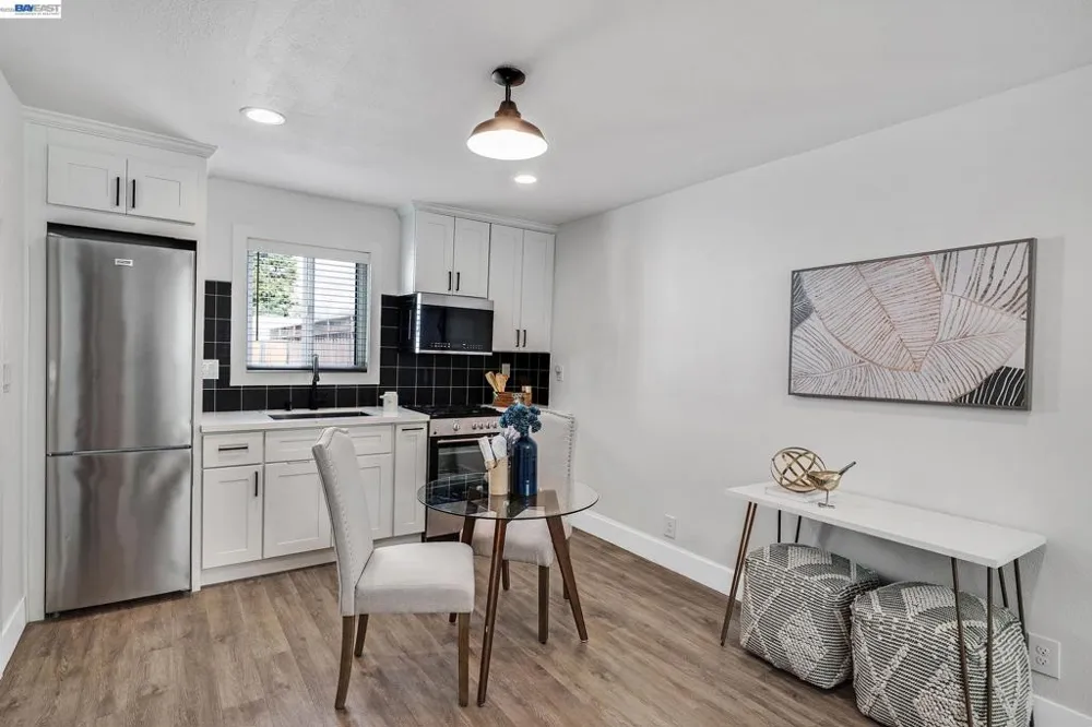1861 Linden St Livermore, CA 94551