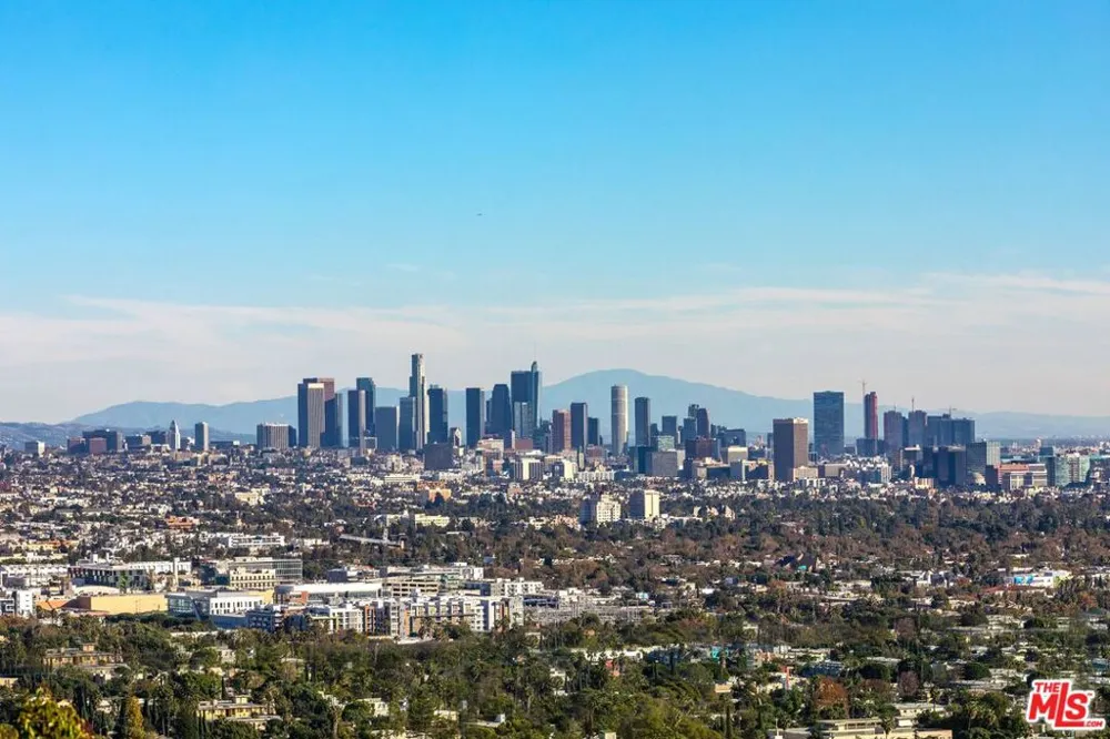 1 Electra Court Los Angeles, CA 90046