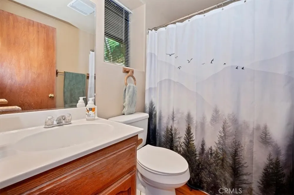 920 Arbula Crestline, CA 92325