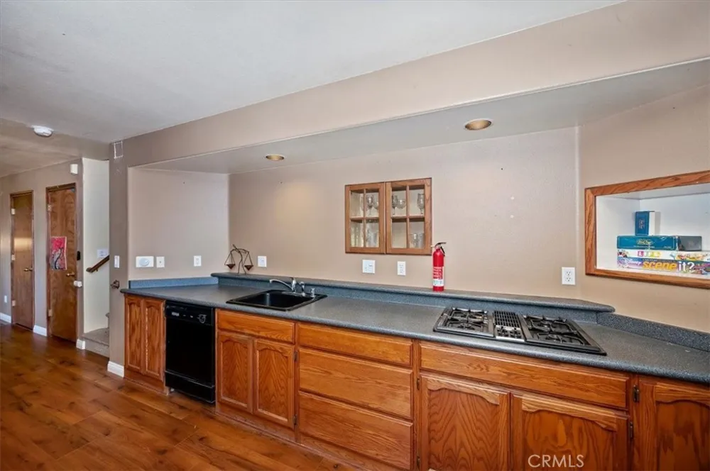 920 Arbula Crestline, CA 92325