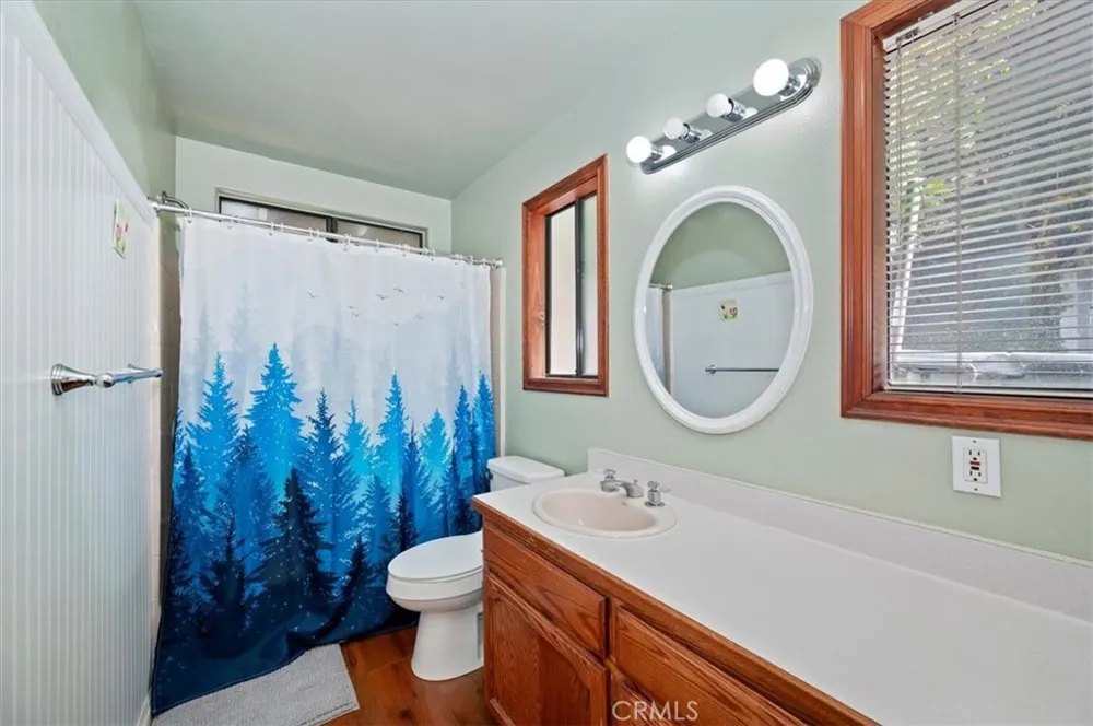 920 Arbula Crestline, CA 92325
