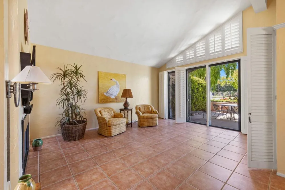171 Bouquet Canyon Drive Palm Desert, CA 92211