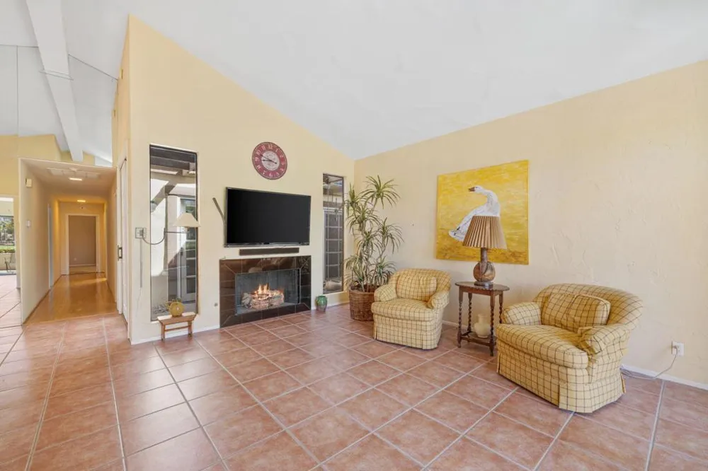 171 Bouquet Canyon Drive Palm Desert, CA 92211
