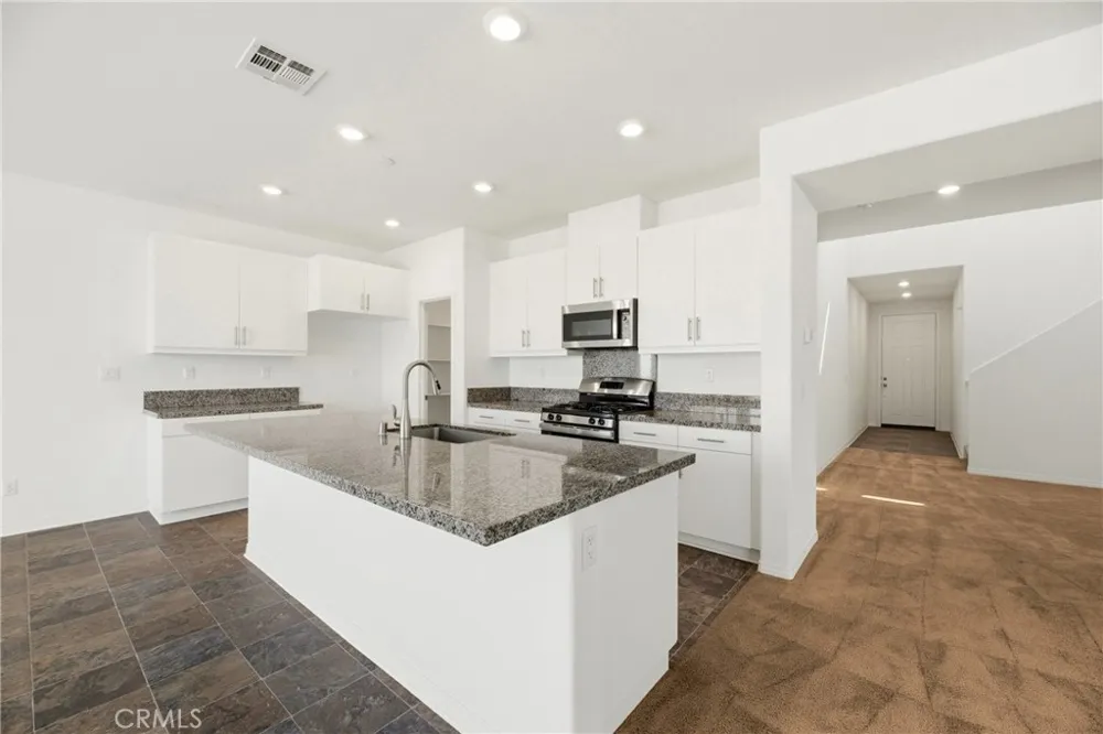 27215 Lost Palm Menifee, CA 92585