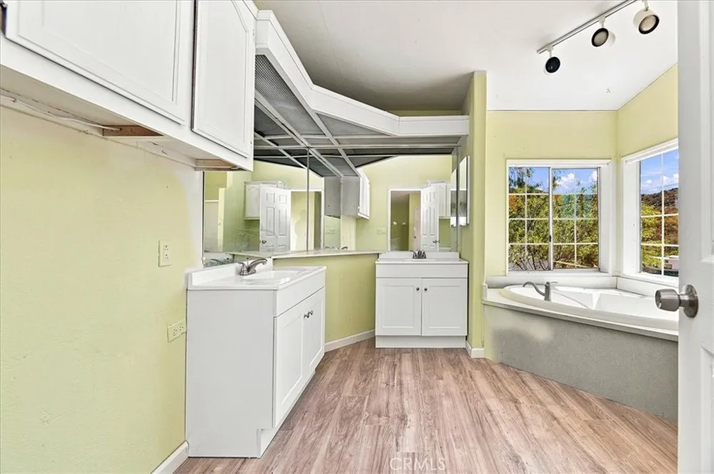 61200 Indian Paint Brush Anza, CA 92539