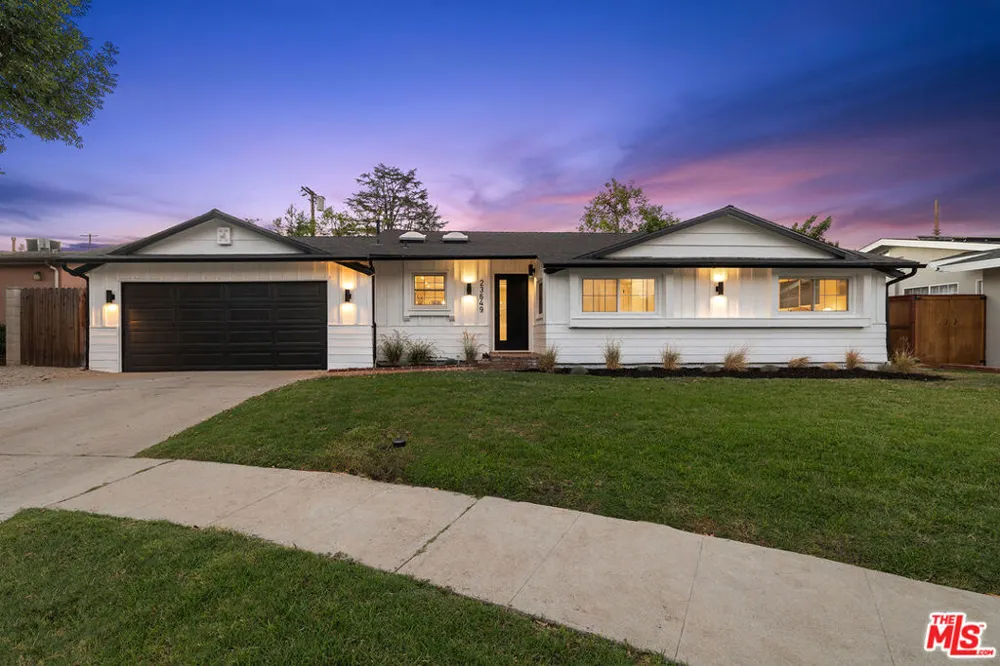 23649 Emelita Street Woodland Hills, CA 91367