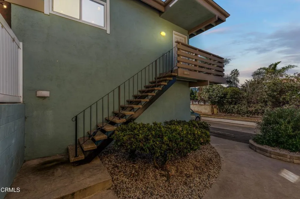 3051 E Harbor Ventura, CA 93001