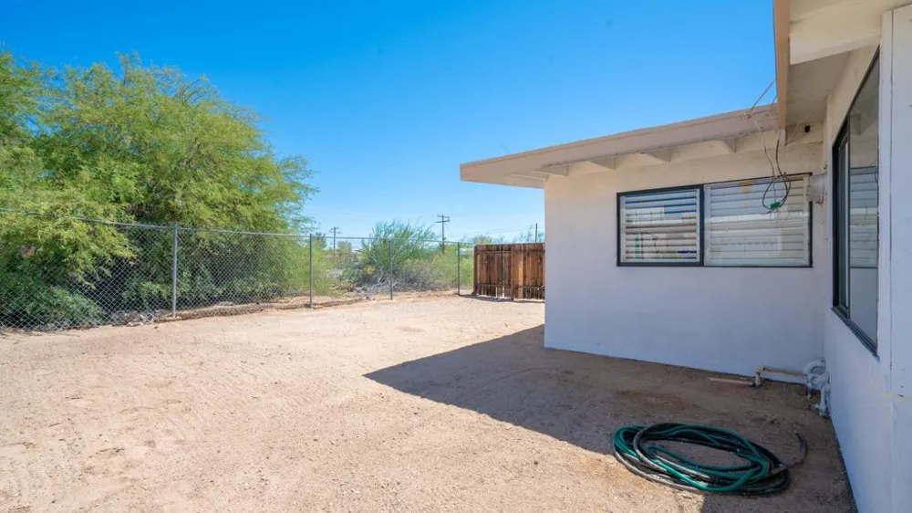 6010 Ocotillo Avenue 29 Palms, CA 92277