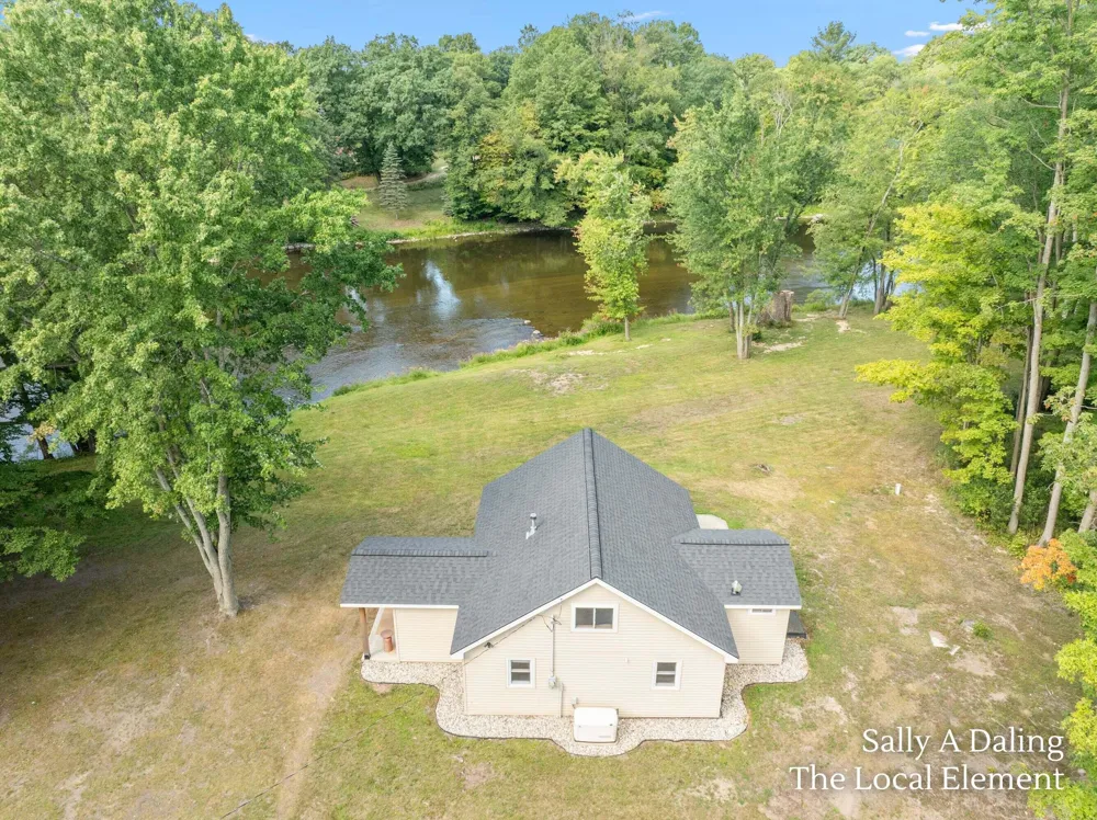 3365 Riverview Drive Hersey Township, MI 49639
