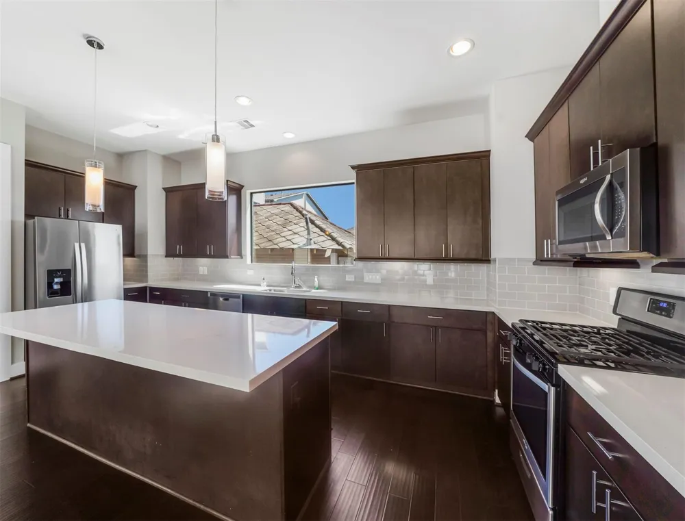 1607 Milby Street #B Houston, TX 77003