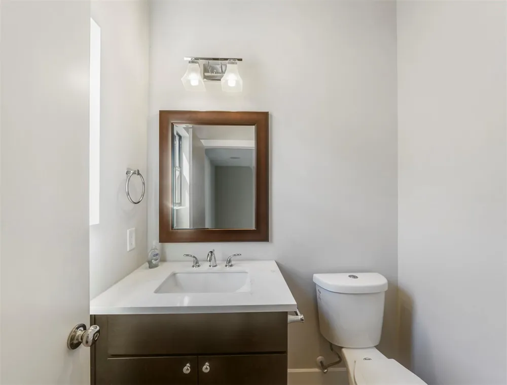 1607 Milby Street #B Houston, TX 77003