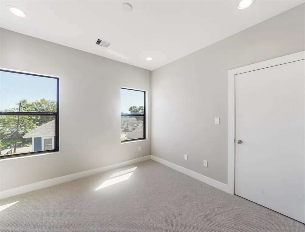 1607 Milby Street #B Houston, TX 77003