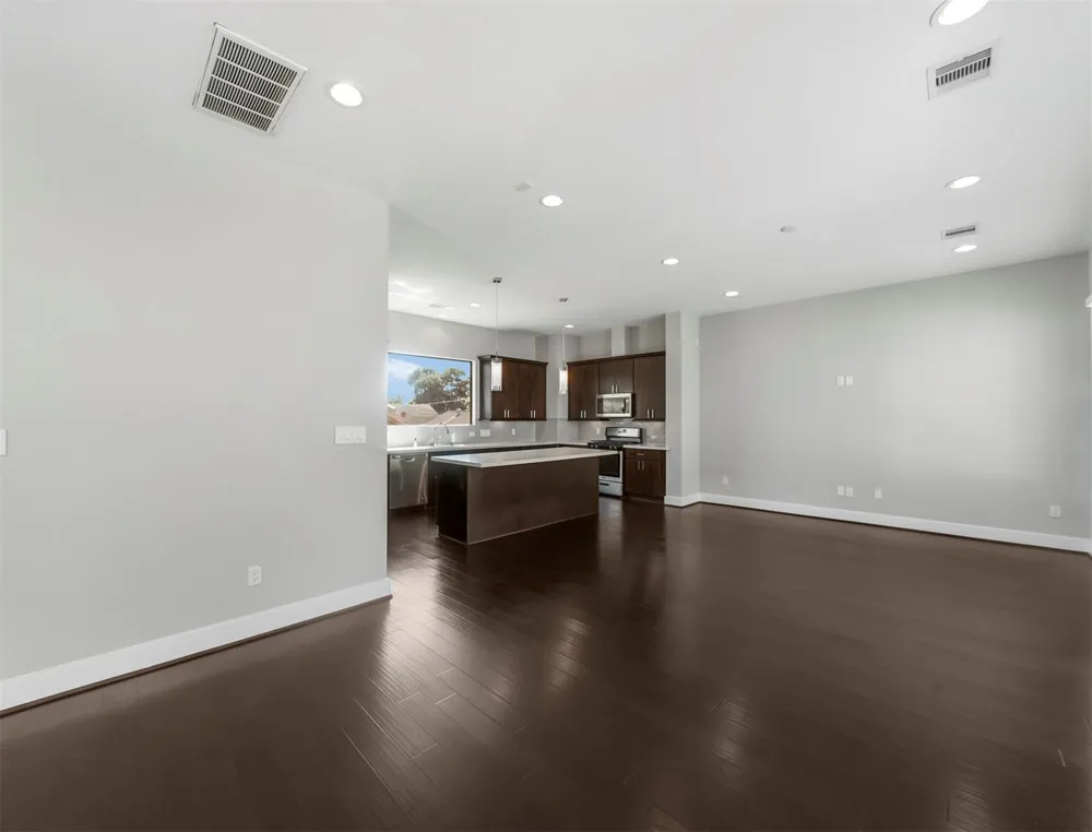 1607 Milby Street #B Houston, TX 77003