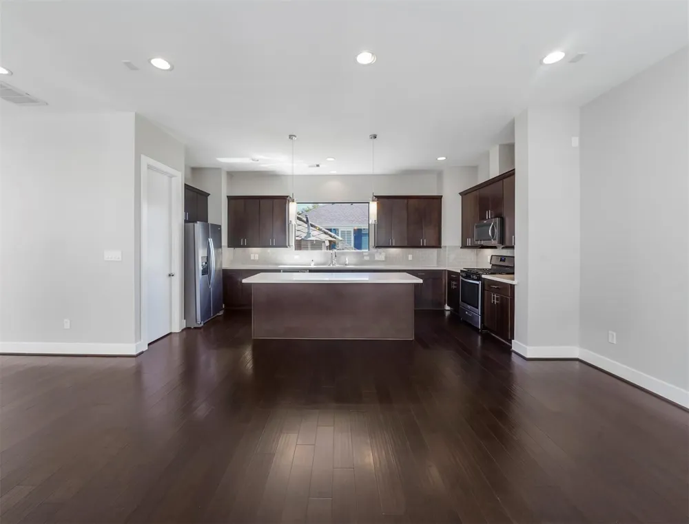 1607 Milby Street #B Houston, TX 77003