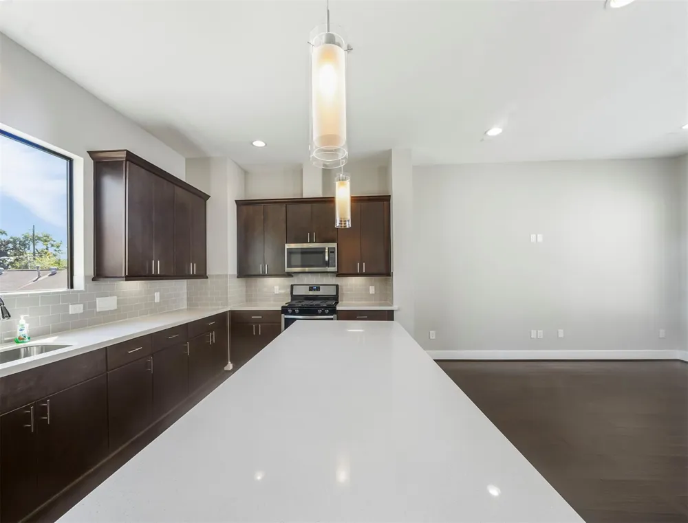 1607 Milby Street #B Houston, TX 77003