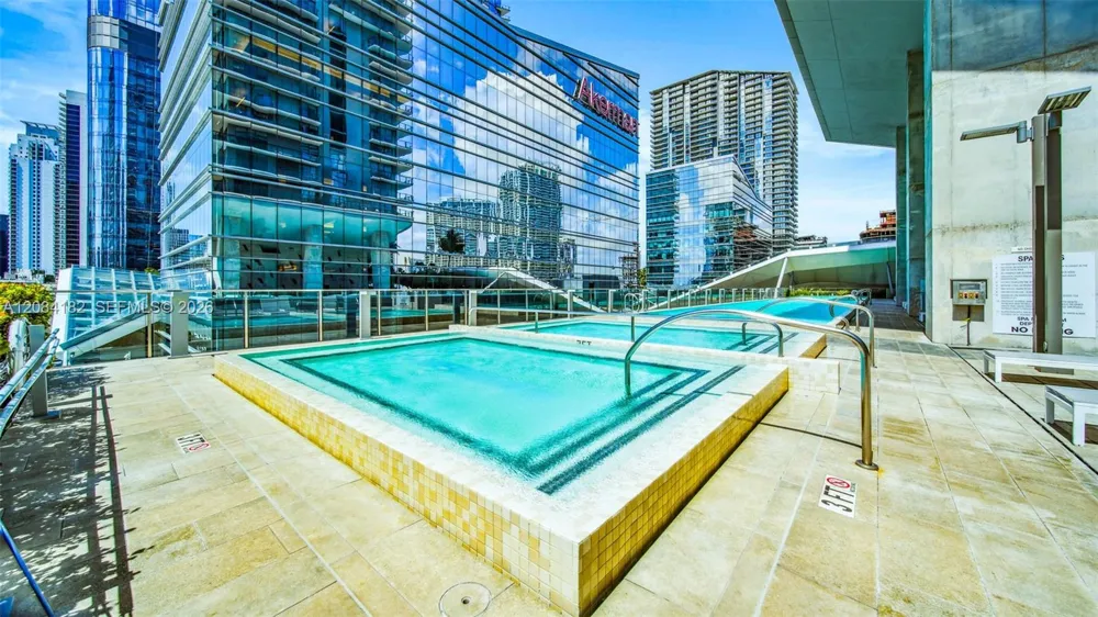 68 SE 6th St #1605 Miami, FL 33131