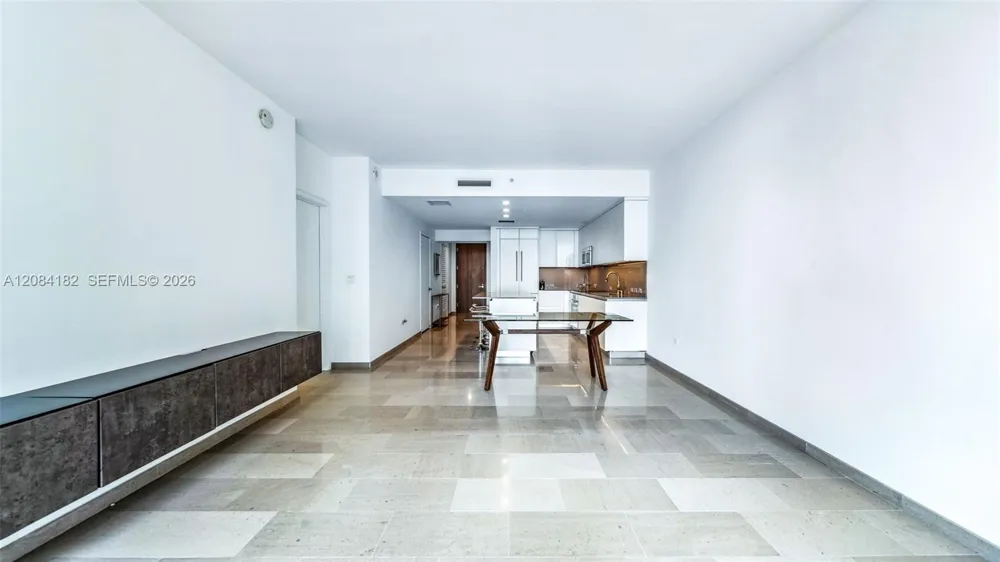 68 SE 6th St #1605 Miami, FL 33131