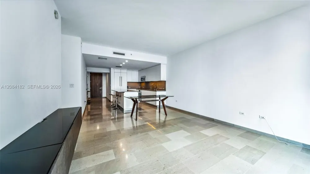 68 SE 6th St #1605 Miami, FL 33131