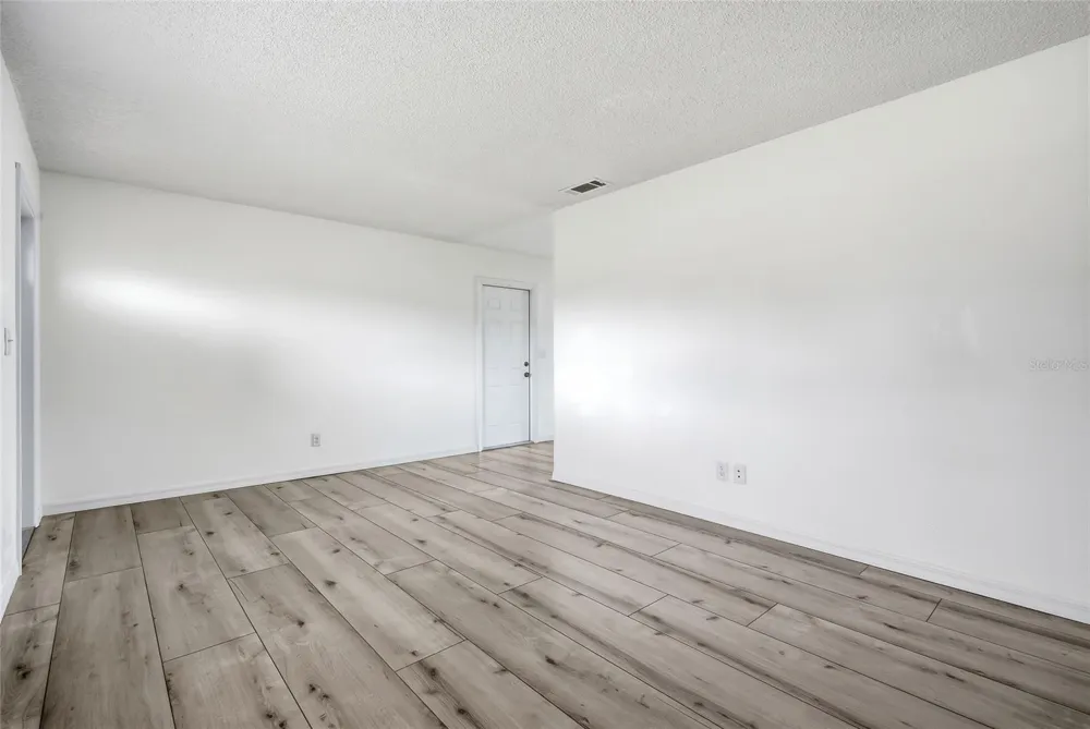 2218 WHITNEY PLACE Valrico, FL 33594