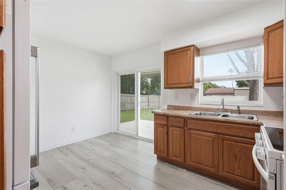 2218 WHITNEY PLACE Valrico, FL 33594