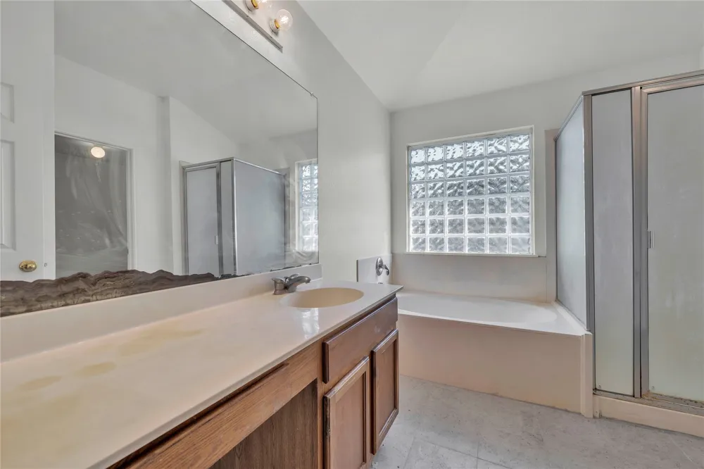 259 Mendez Loop Kyle, TX 78640
