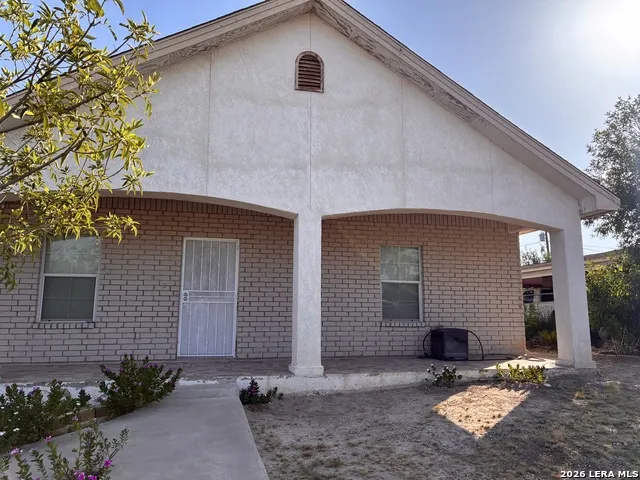 1234 Zarate Eagle Pass, TX 78852