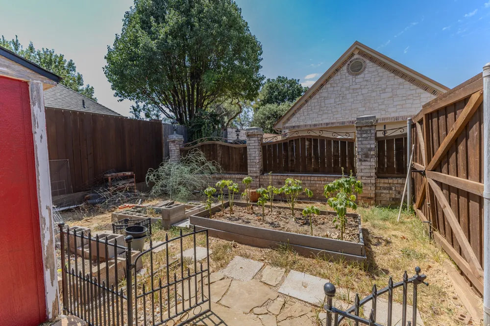 3933 Bay Hill Drive Abilene, TX 79606