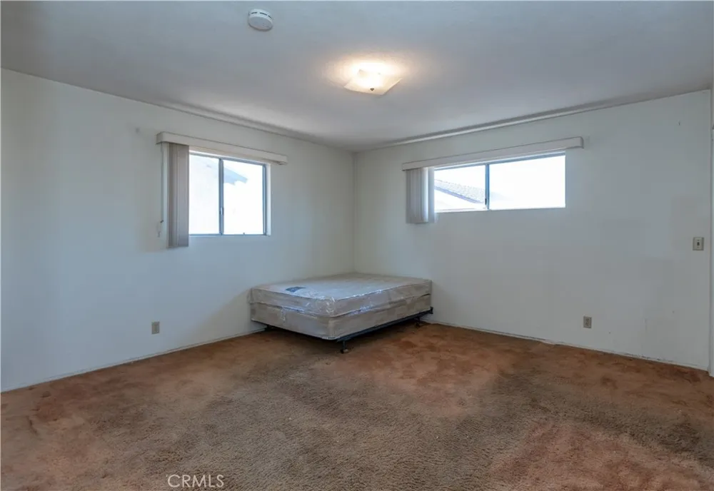 16023 S Manhattan Place Gardena, CA 90247