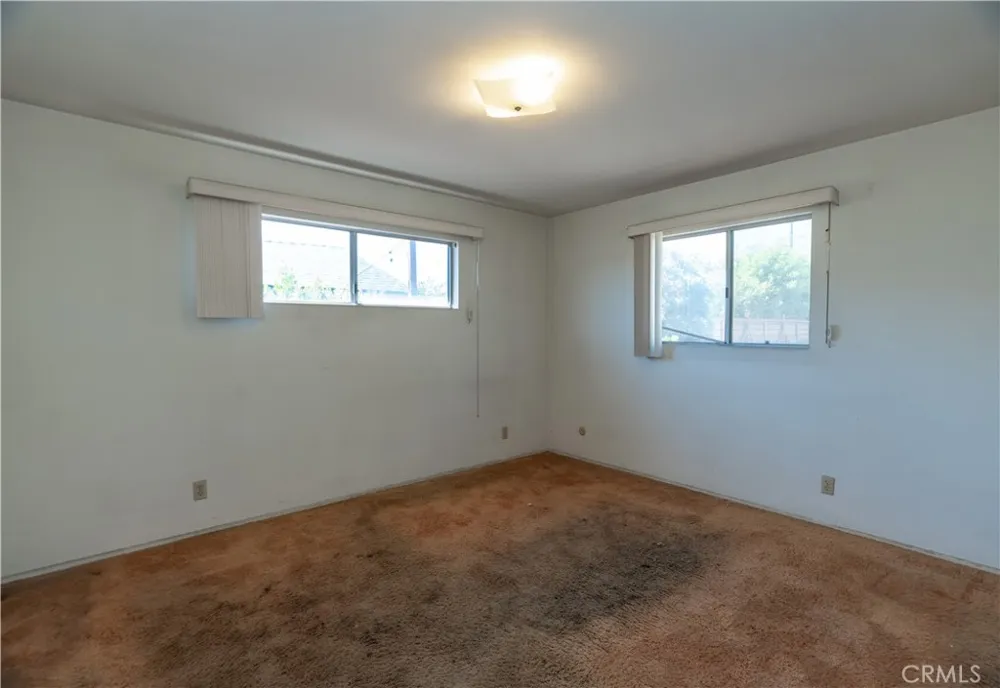 16023 S Manhattan Place Gardena, CA 90247