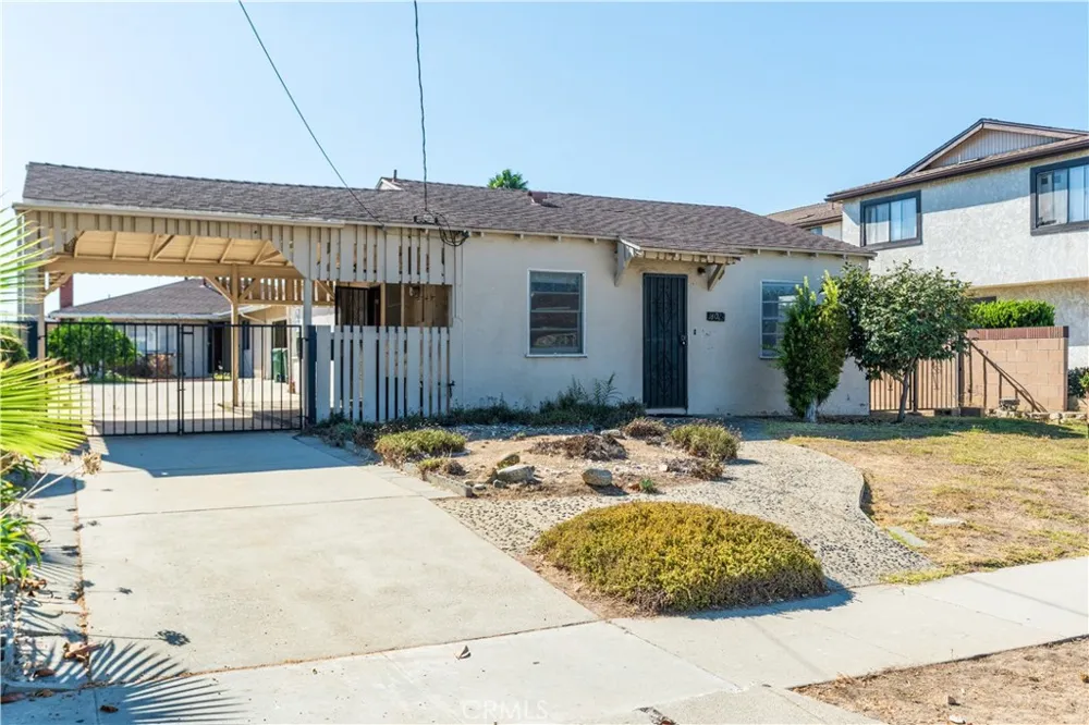16023 S Manhattan Place Gardena, CA 90247