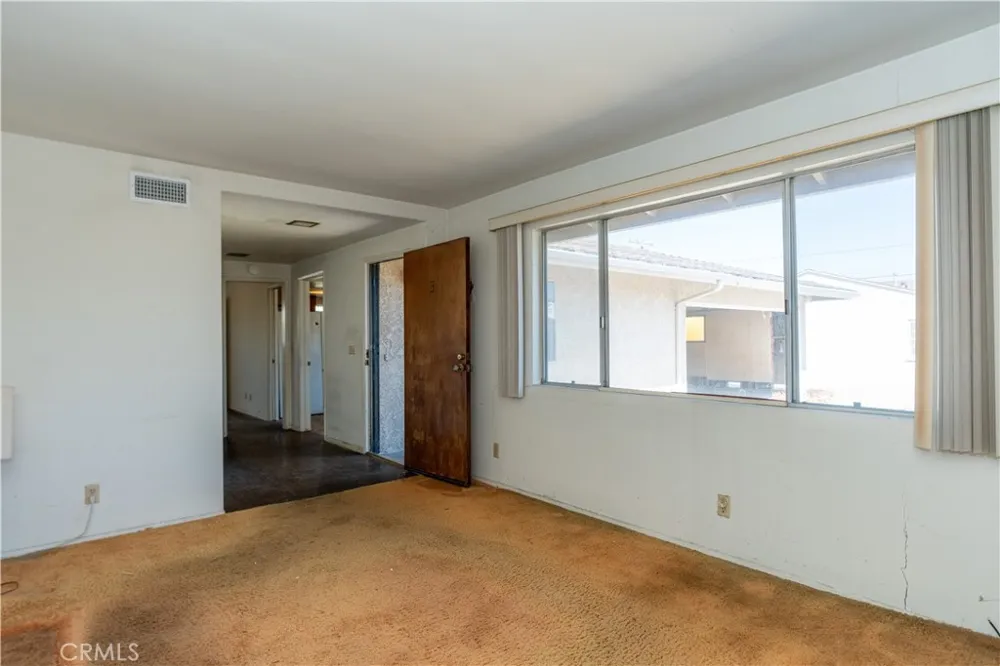 16023 S Manhattan Place Gardena, CA 90247